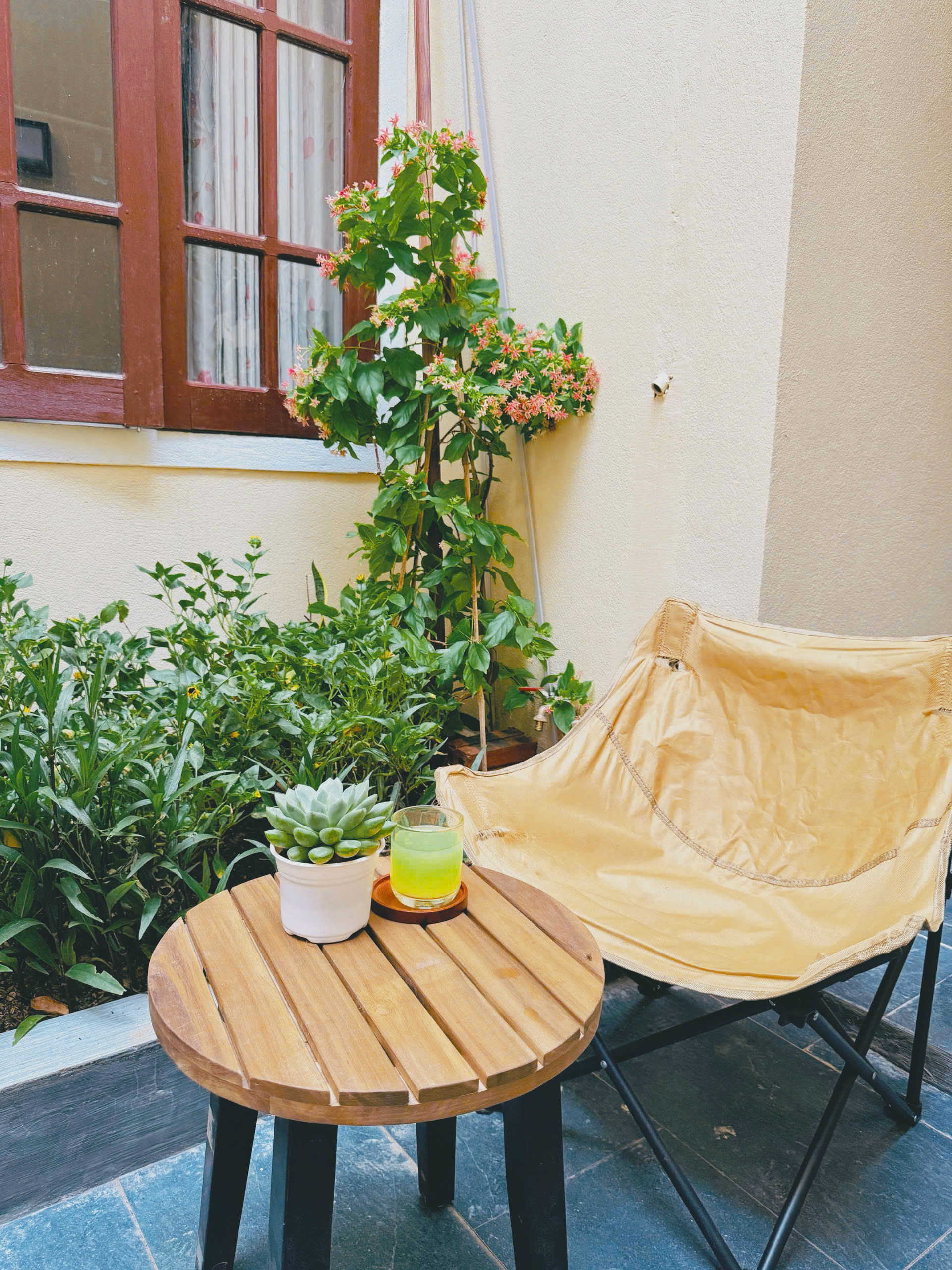 Sân vườn Phiến Nguyệt